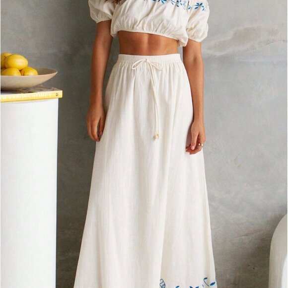 Blue And White Boho Women's Woven Print Midriff-Baring Top And Flowy Hem  Dress - Picture 2 of 12